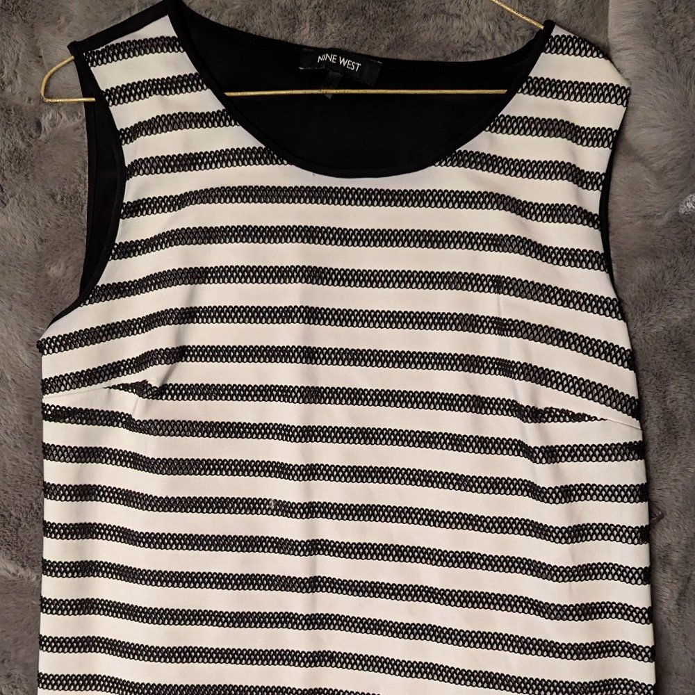 Ladies Nine West Sleeveless Striped Top Size Large